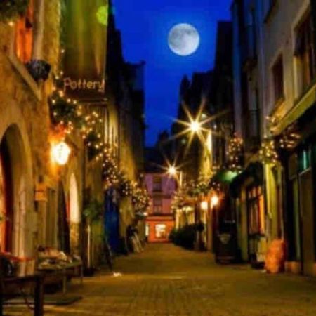 Apartmán Latin Quarter Luxury Galway Exteriér fotografie