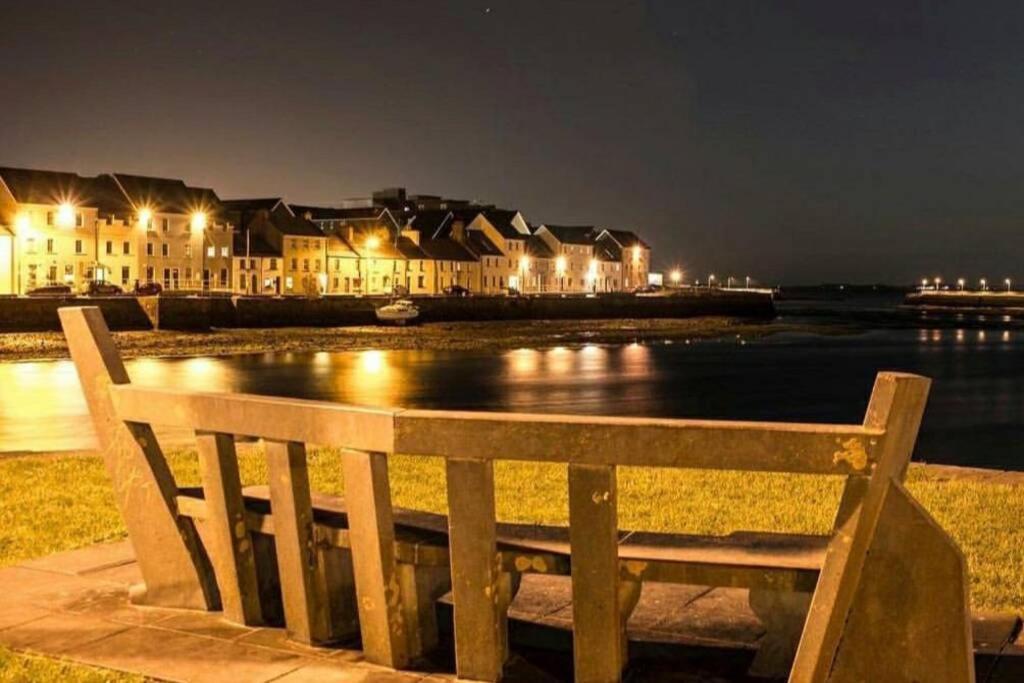 Apartmán Latin Quarter Luxury Galway Exteriér fotografie