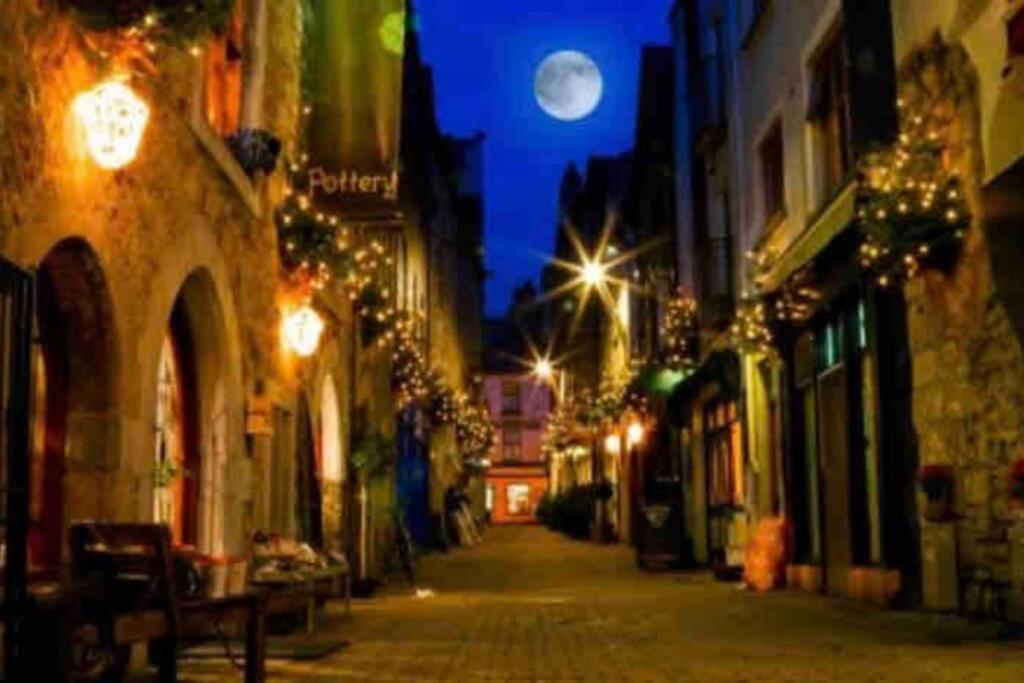 Apartmán Latin Quarter Luxury Galway Exteriér fotografie